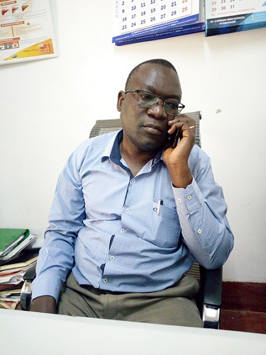 Akulira eby'obulamu mu munisipaari ye Mukono Dr. Anthony Kkonde