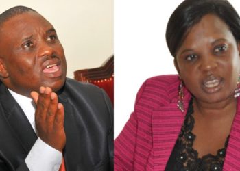 Omuloodi Erias Lukwago ne Minisita wa Kampala Betty Amongi