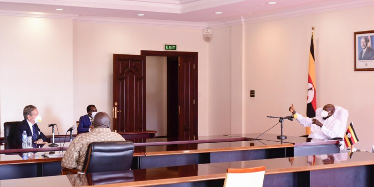 President Yoweri Kaguta Museveni in a meeting  with the German ambassador to Uganda, Albrecht Conze together withn the Foreign Affairs State Minister Okello Oryem at State House in Entebbe 2020.