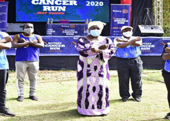 Speaker Kadaga (middle) and officials of the Uganda Rotary Cancer Program in Muyenga on Sunday 30 August 2020