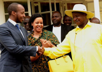 King Oyo, Queen Mother Best Kemigisa and President Museveni