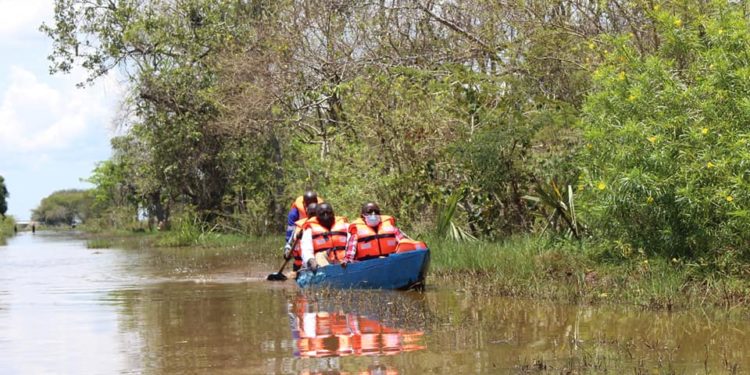 Dr. Eng Silver Mugisha took a boat to Kacung
water intake to appreciate the works done so far and the challenges the team go
through as they work to serve the people in Lira City.