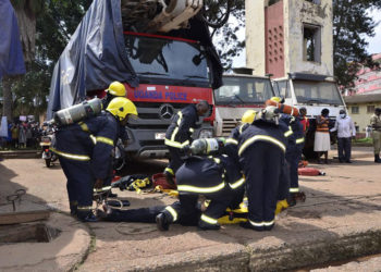 Police officers equipped with special firefighting skills