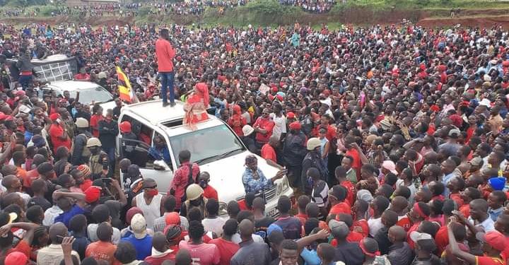 Bobi Wine holding a rally in Mayuge on Monday without following Covid-19 guidelines