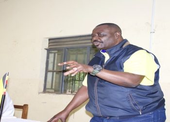 Oulanyah addresses the meeting in Gulu