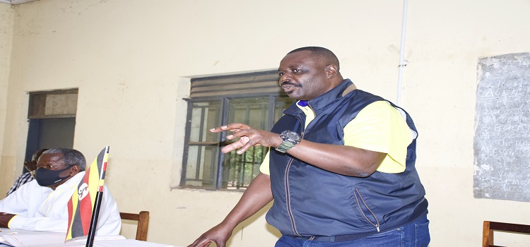 Oulanyah addresses the meeting in Gulu