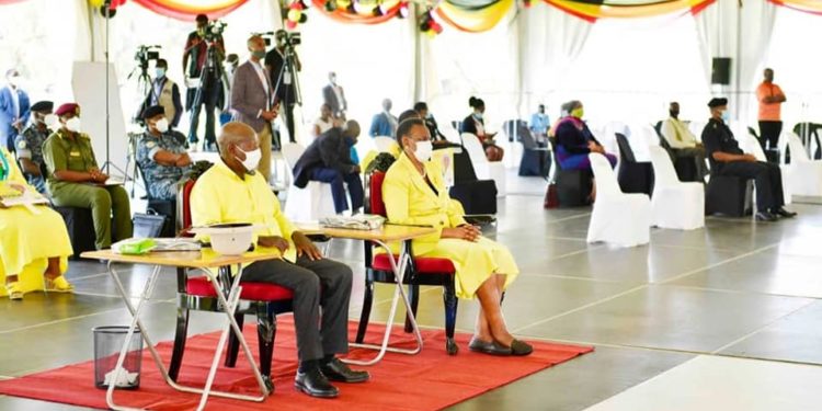 Museveni at Kyambogo University on Monday