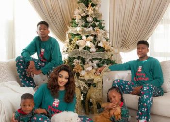 Socialite Zari with her kids enjoying Christmas