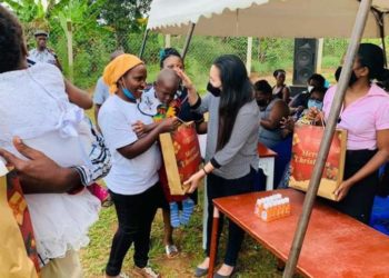 Ruparelia Foundation donating Christmas goodies to needy children