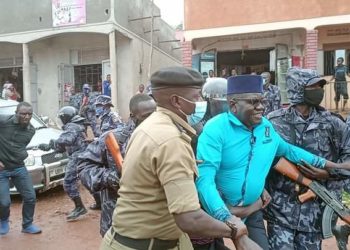 Amuriat being arrested in Mpigi