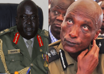 Gen. Andrew Gutti akulira kkooti ya maggye ne Gen. Kale Kayihura eyali omuduumizi wa Poliisi