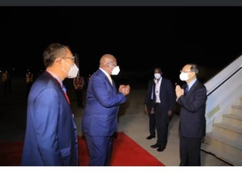 Minister Kutesa welcoming HE Yang Jiechi At Entebbe Airport