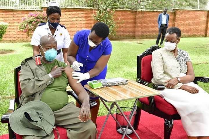 President Museveni and First Lady Janet being given their Covid-19 vaccine jabs