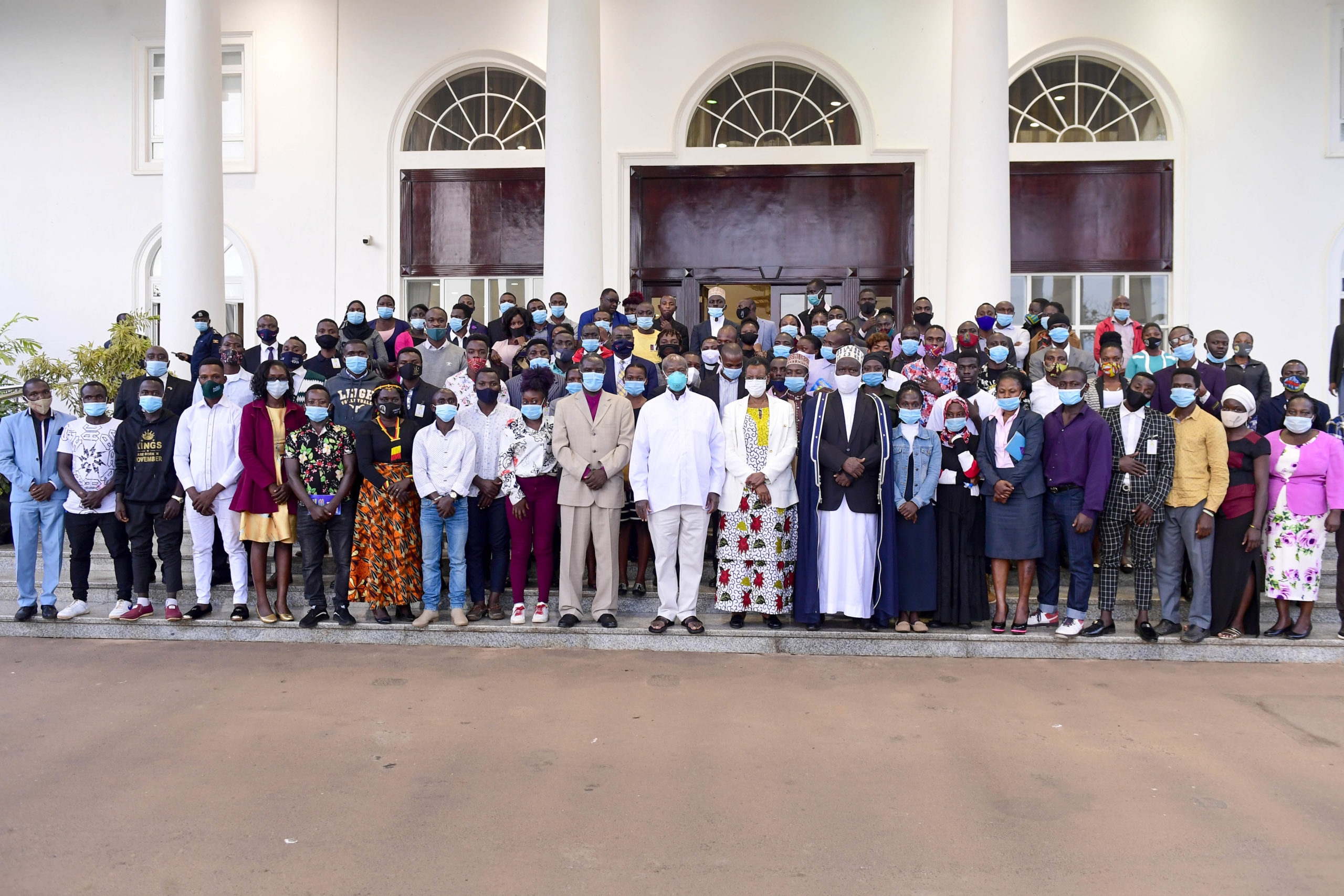 President Yoweri Kaguta Museveni together with the First Lady Janet Musevenei at the ceremony of the Disgruntled Youth Program organised by the Inter Religious Council of Uganda and the   Launch of the First Demostration Farm located in Buikwe. They posed for a group photograph after the ceremony at State House in Entebbe in 30th March 2021.