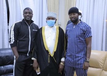 Akon with Sheikh Ramadhan Mulindwa and Eddy Kenzo