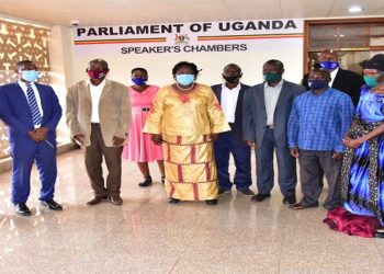 Speaker Kadaga(C) with the sugarcane farmers from Luuka