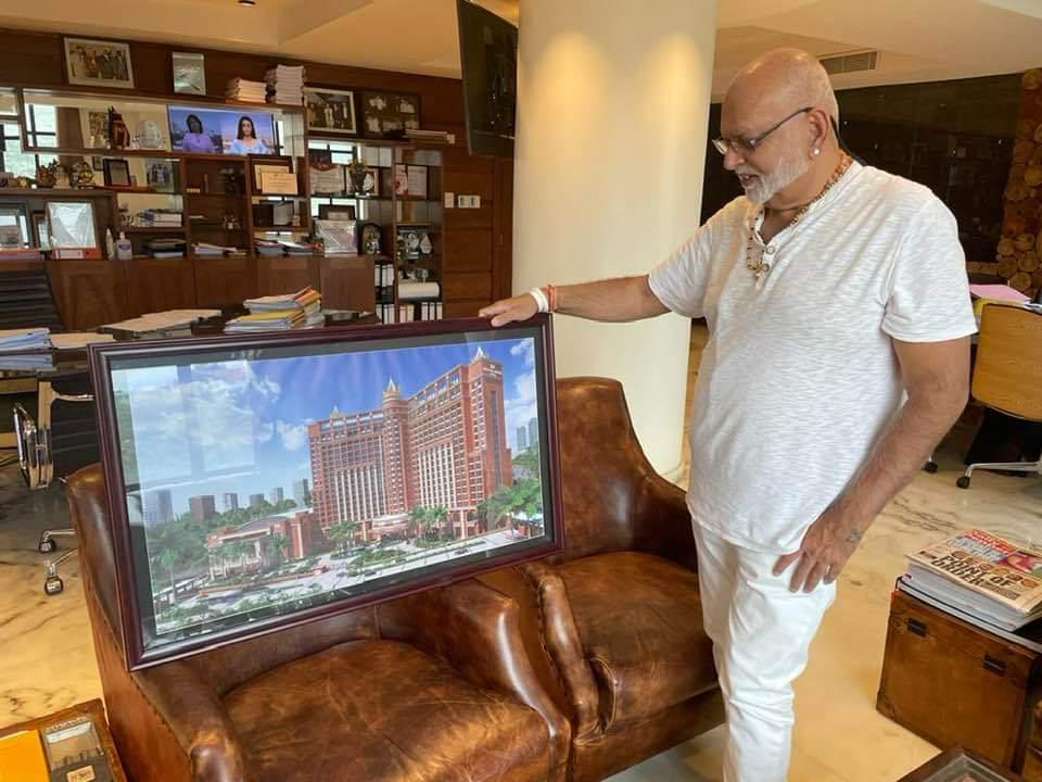 Sudhir admires signature architectural look of his planned hotel