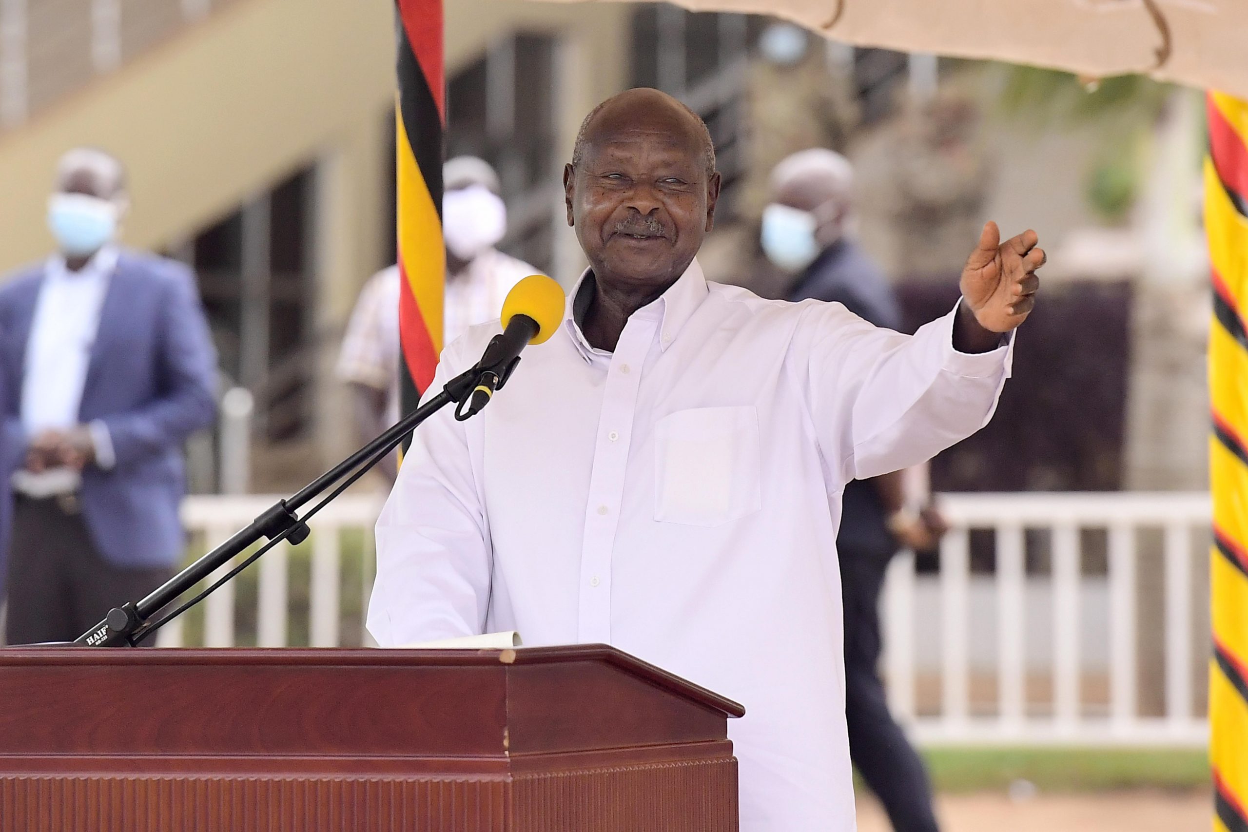 The Second Deputy Speaker of the National Assembly monitors and compilation  the model PCDC in Muramvya province - Assemblée Nationale du Burundi