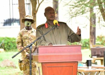 President Yoweri Museveni responding issues raised by Leaders from Karamoja  region at the State Lodge Morolinga in Moroto district on 10th September 2021. Photo by PPU / Tony Rujuta