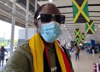 Vampino at Jamaican Airport three days ago