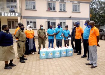 Kabale University donates detergent to Kabale Police