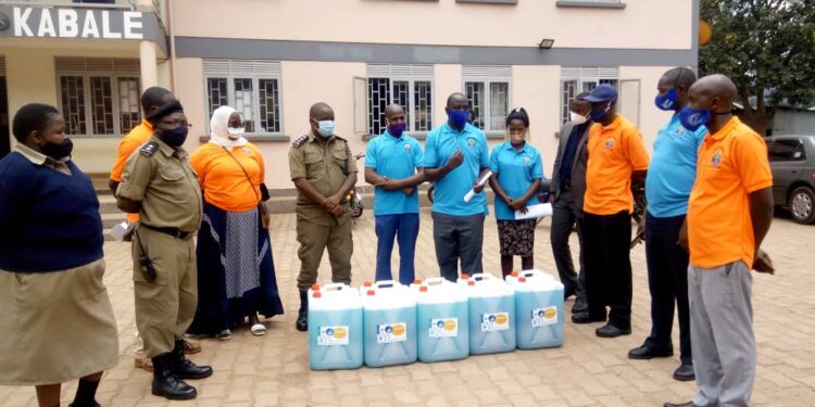 Kabale University donates detergent to Kabale Police