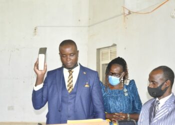 Andrew Muwonge swears in as Kayunga LC5 chairperson