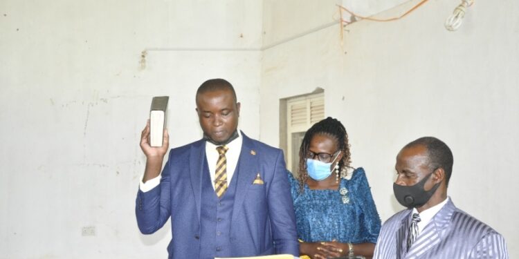 Andrew Muwonge swears in as Kayunga LC5 chairperson