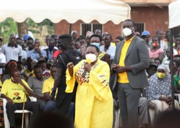 Prime Minister Nabbanja addressing residents of Kayunga