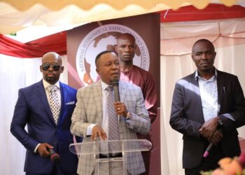 Omukulembeze wa NEED Joseph Kabuleta ne bannakisinde abalala