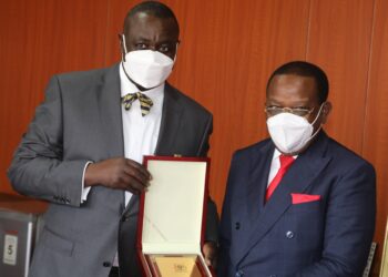 Speaker Oulanyah (L) and H.E. Lukwebo after the meeting at Parliament House