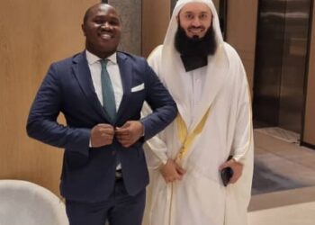 Pablo Bashir with Mufti Menk