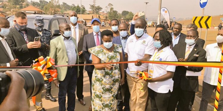 VP Alupo commissions Kampala Northern by-pass expansion project