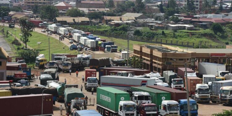 Trucks on Malaba border