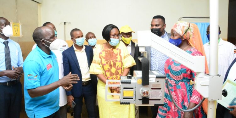 Minister Nabakooba commissions TB X-ray machine at Mityana General Hospital