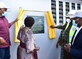 Minister Kadaga commissions ultramodern feed processing plant and hatchery at Kasolwe stock farm in Kamuli