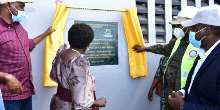 Minister Kadaga commissions ultramodern feed processing plant and hatchery at Kasolwe stock farm in Kamuli