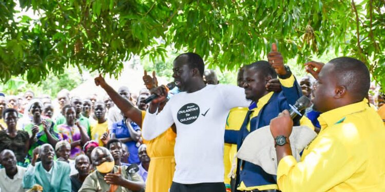 Odonga Otto campaigning for Ojok a few days ago