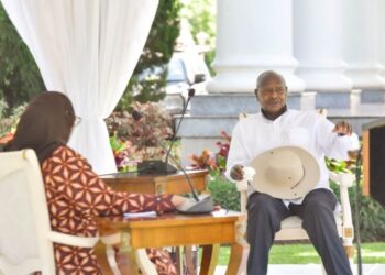 President Yoweri Museveni with his Tanzania counterpart Samia Suluhu