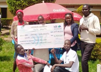Four youth groups receive Shs10.5m each as startup fund