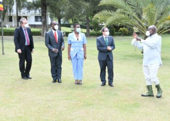 President Yoweri Museveni meets Cuban delegation