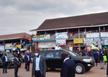 President Yoweri Museveni addressing people of Kabale