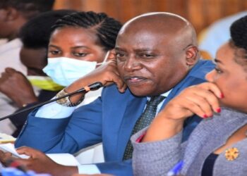 Hon. Joseph Ssewungu (C) said the decision to pay science teachers in exclusion of arts teachers is discriminatory according to Article 102b of the Constitution