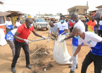 Staff partnered with Ministry of Water and Environment to clean markets in March this year such as Port bell Market