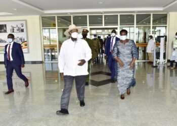 President Yoweri Museveni and the Vice President Jesca Alupo having a chat in the VIP lobby before flying to Arusha at Airbase Entebbe on 21st July 2022. Photo by PPU/Tony Rujuta.