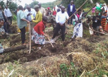 In red is the commissioner at the ministry of water and  environment, Lucy Inyango