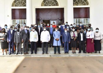 President Yoweri Museveni and the First Lady/ Minister of Education and Sports Janet Museveni in a group photo with the members of the Education Policy Review Commission (EPRC) and Ministry of Education and Sports Officials after a meeting at the State House Entebbe on 25th August 2022. Photo by PPU/Tony Rujuta.