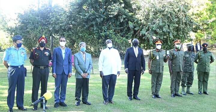 President Yoweri Museveni in a group photo with the Indian delegation