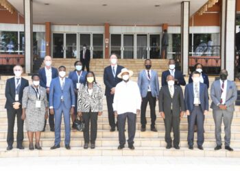 President Yoweri Museveni with oil and gas Stakeholders