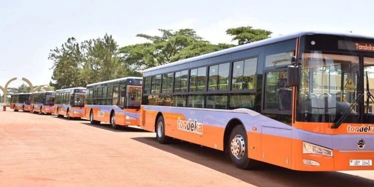 Tondeka Metro buses